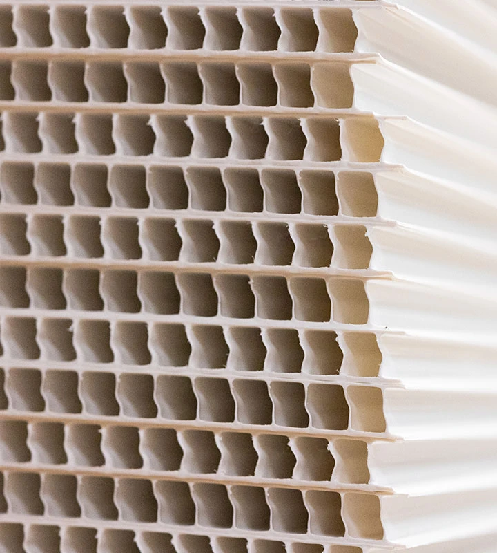 Panneau léger alvéolaire fabriqué à Nancy Grand-Est