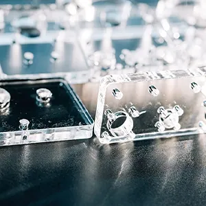 PMMA Coulé incolore fabriqué à Nancy Grand-Est